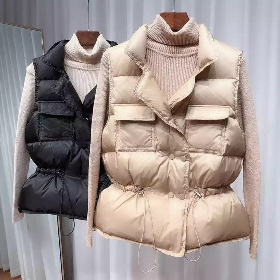 Bēšas krāsas veste Bēšas krāsas veste