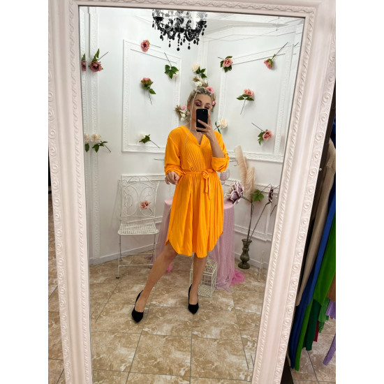 Oranža kleita
