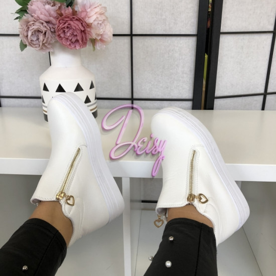 Baltas augstās botes Baltas augstās botes